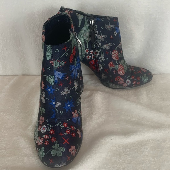 Sam Edelman Cambell‎ Womens Size 8.5 M Floral Booties Jacquard Fabric Shoes - Picture 1 of 10